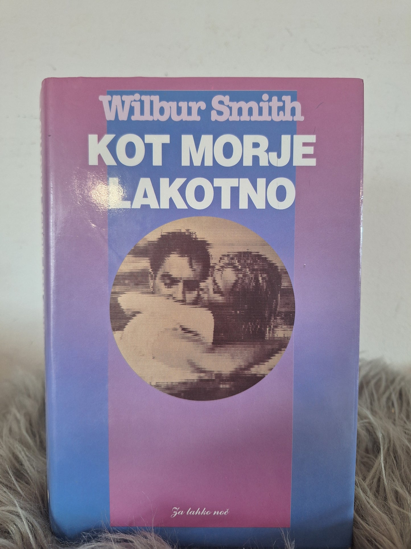 Lahkotno kot morje 1,2 ~ Wilbur Smith, - Plemičeva smrt ~ Ngaio Marsh, - Tujca v Benetkah ~ Ian McEwan