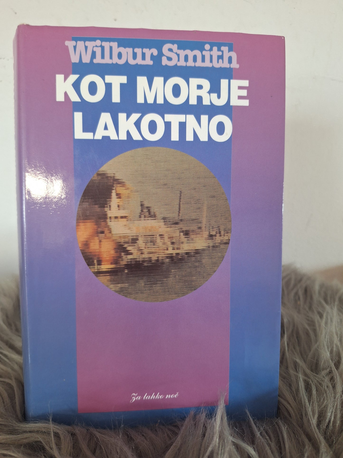 Lahkotno kot morje 1,2 ~ Wilbur Smith, - Plemičeva smrt ~ Ngaio Marsh, - Tujca v Benetkah ~ Ian McEwan