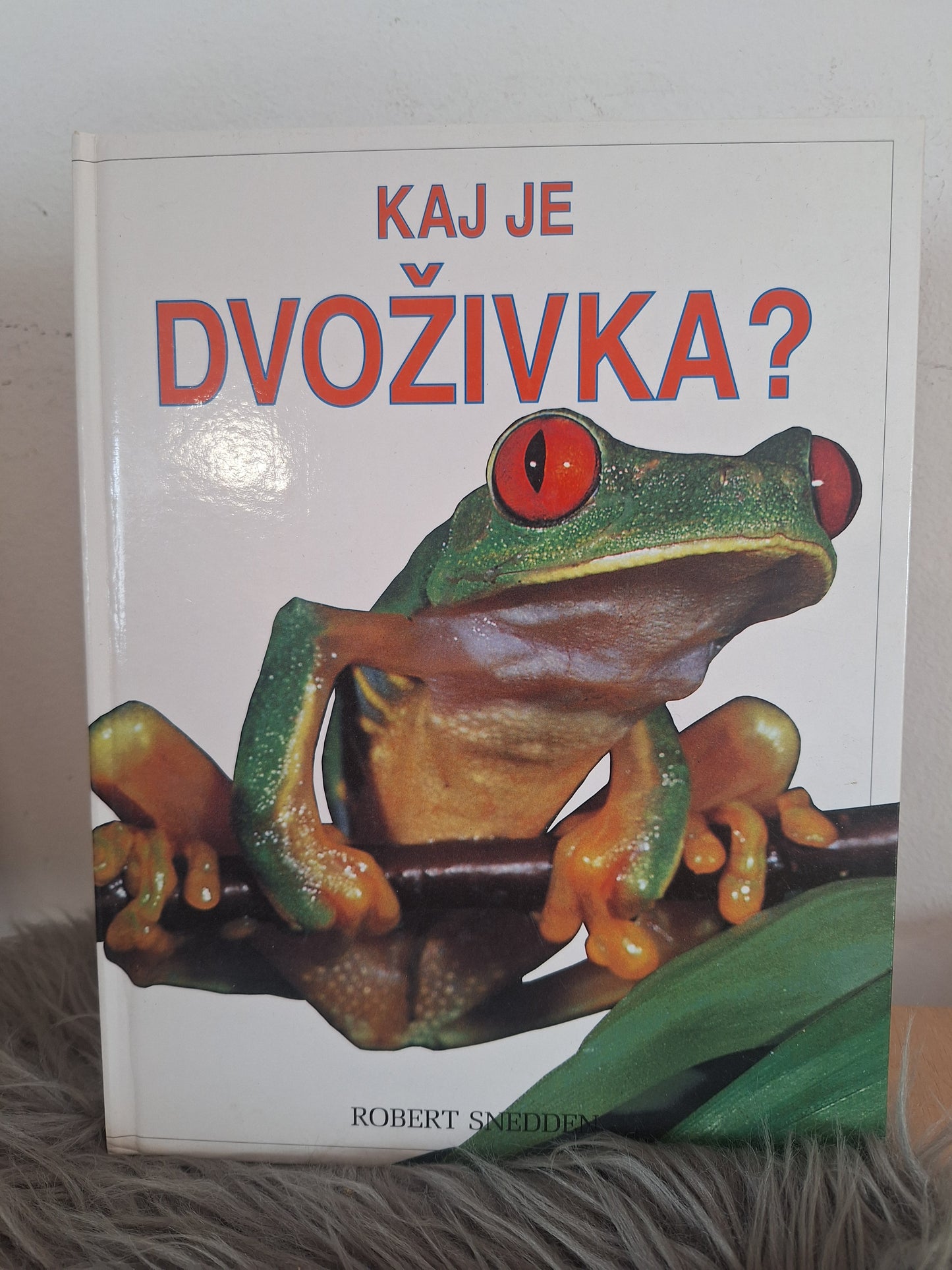 Kaj je dvoživka? Robrt Snedden