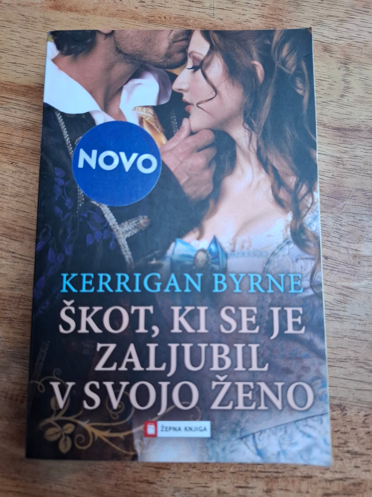 Škot, ki se je zaljubil v svojo ženo  Kerrigan Byrne