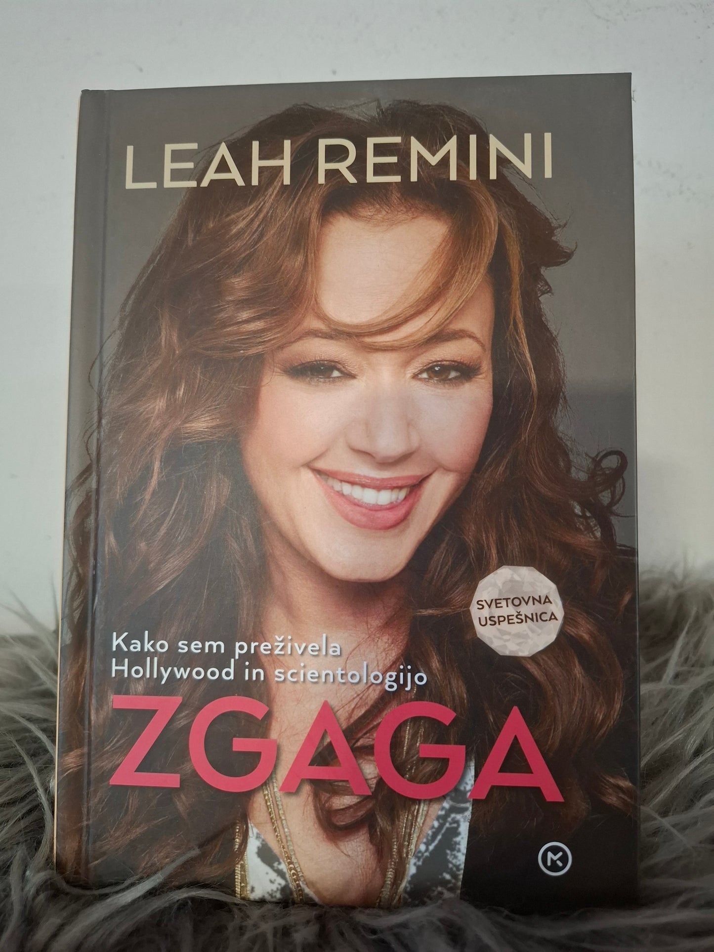 Zgaga, Leah Remini