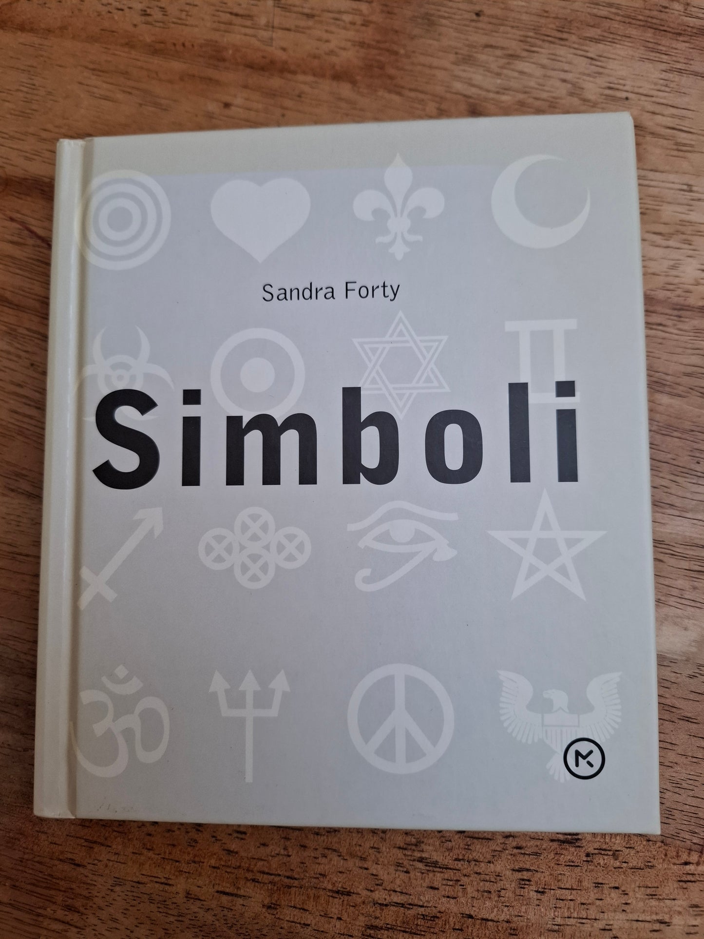 Simboli Sandra Forty