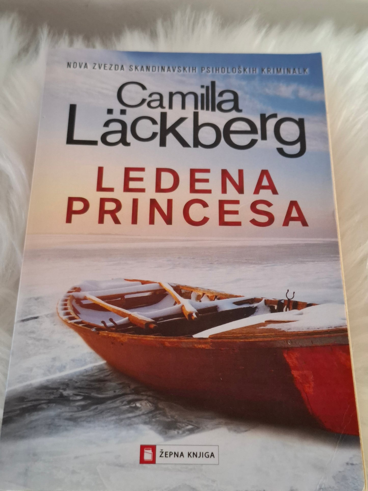 Ledena princesa Camilla Lackberg