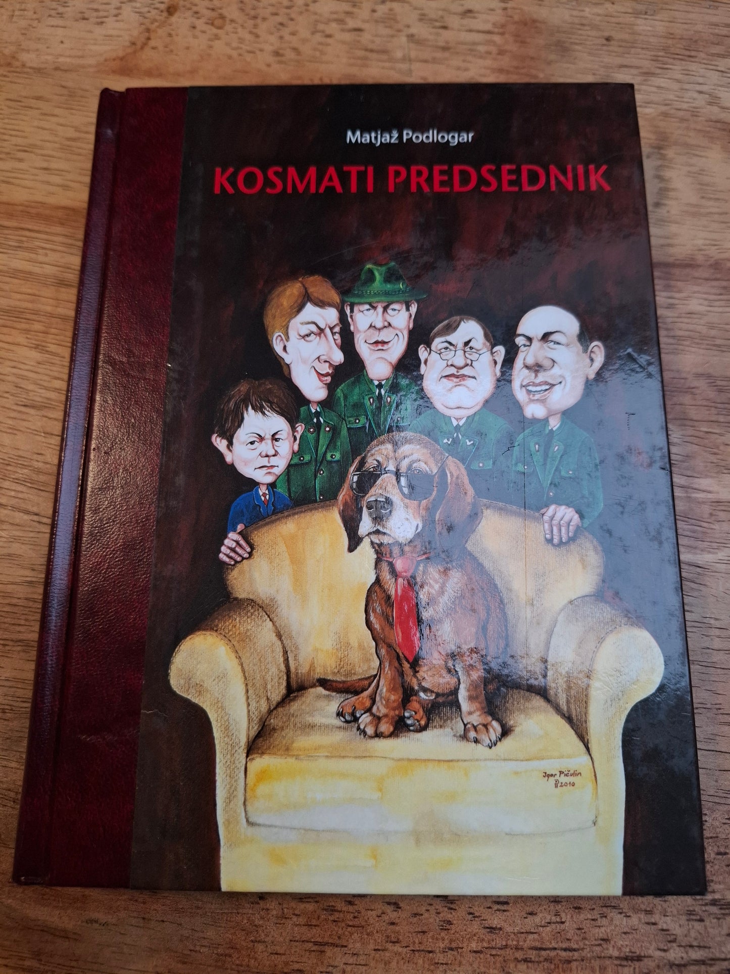 Kosmati predsednik Matjaž Podlogar