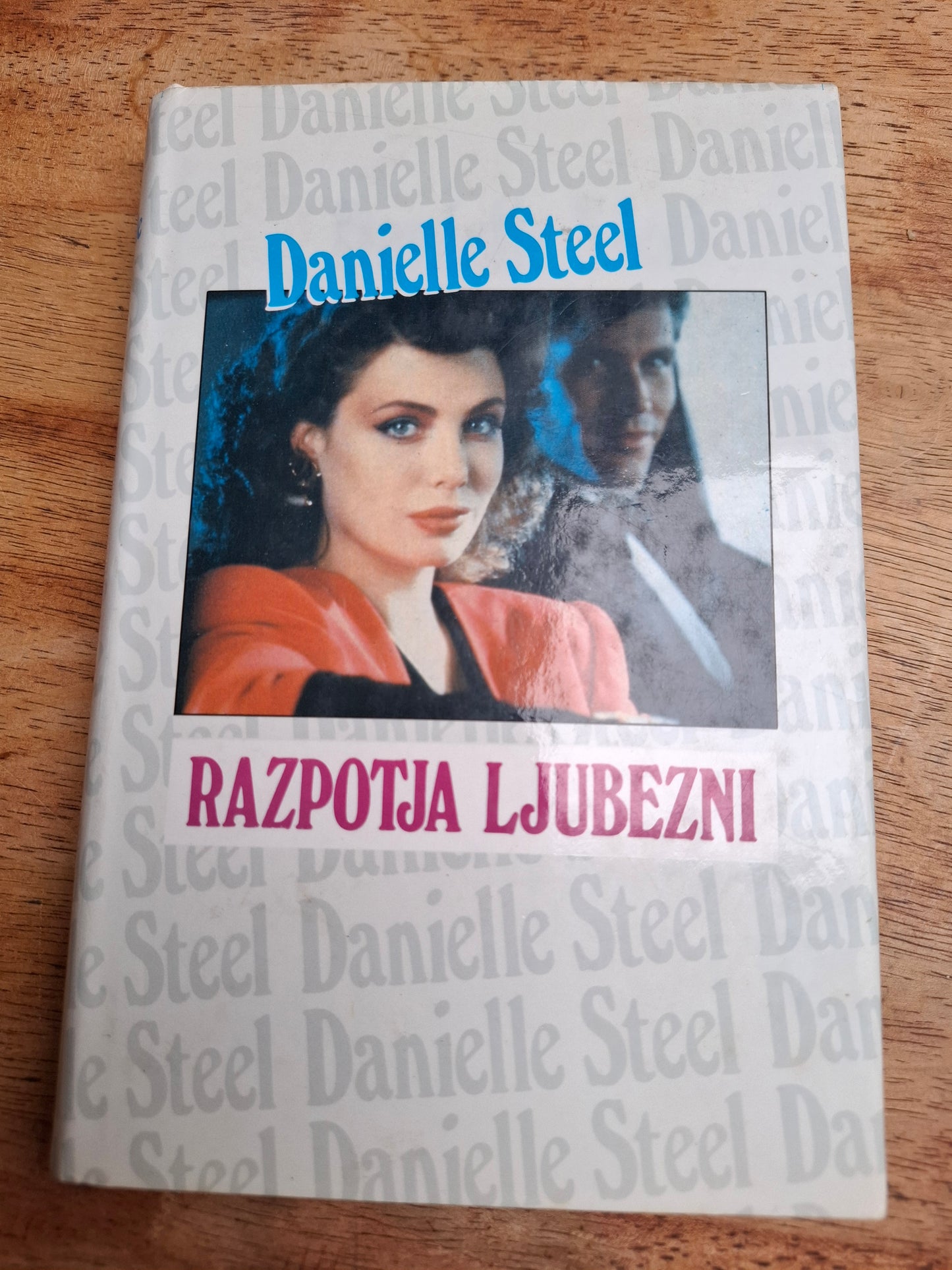 Razpotja ljubezni Danielle Steel