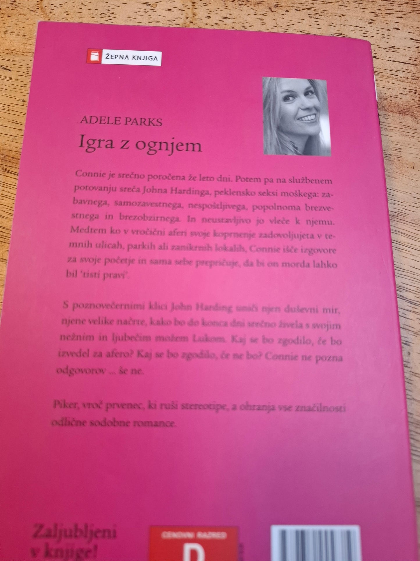 Igra z ognjem, Adele Parks