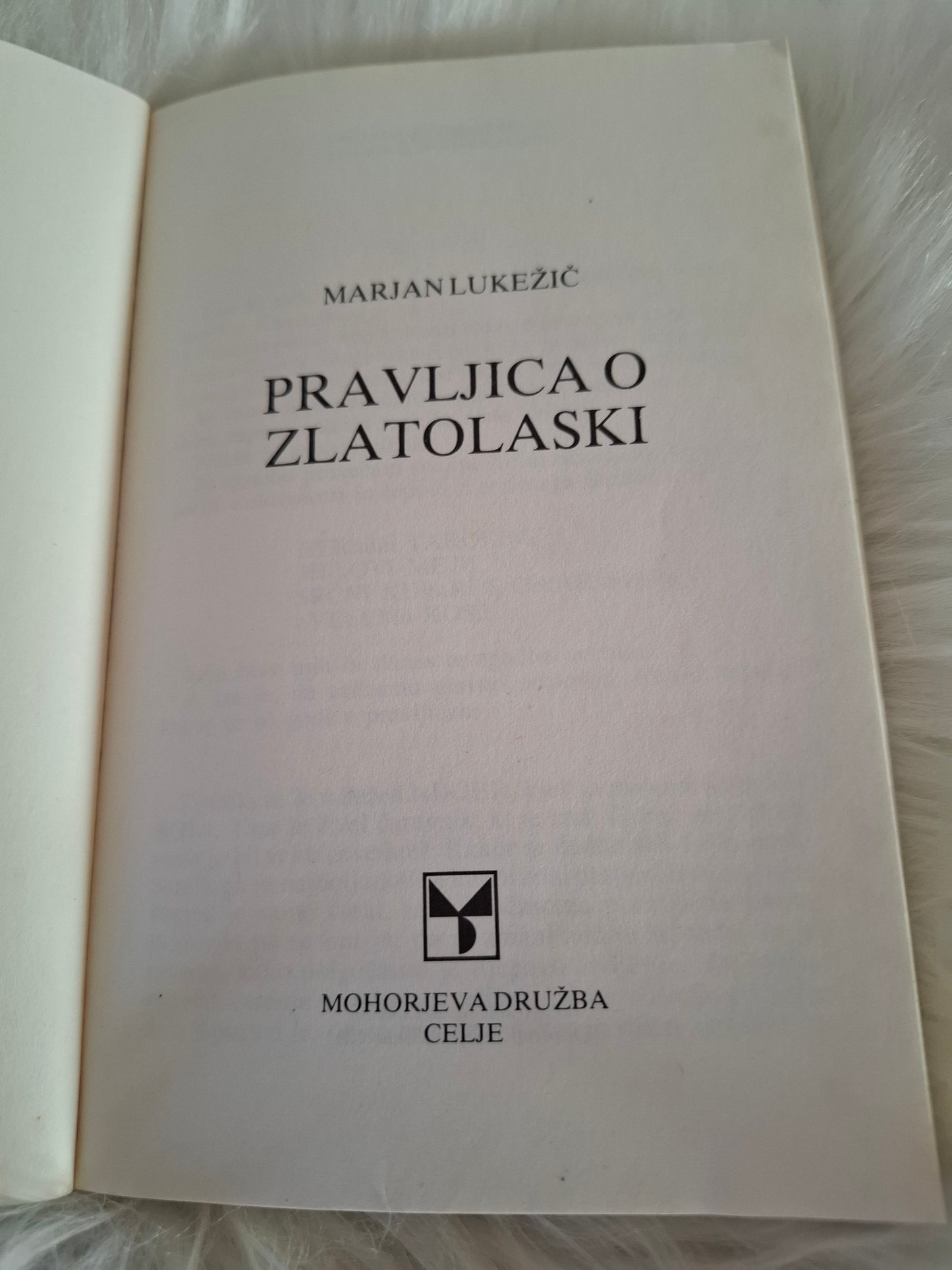 Pravljica o zlatolaski Marjan Lukežič