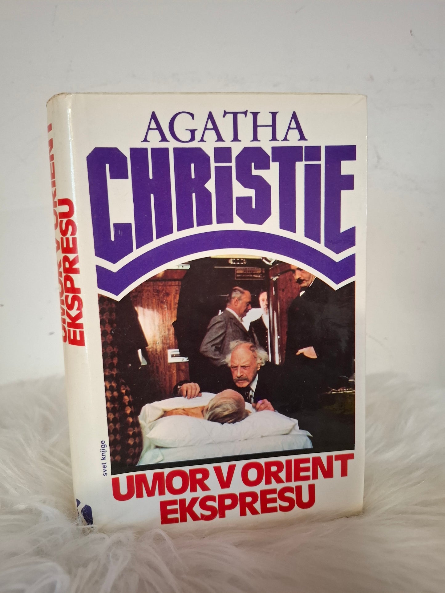 Umor v orient ekspresu Agatha Christie