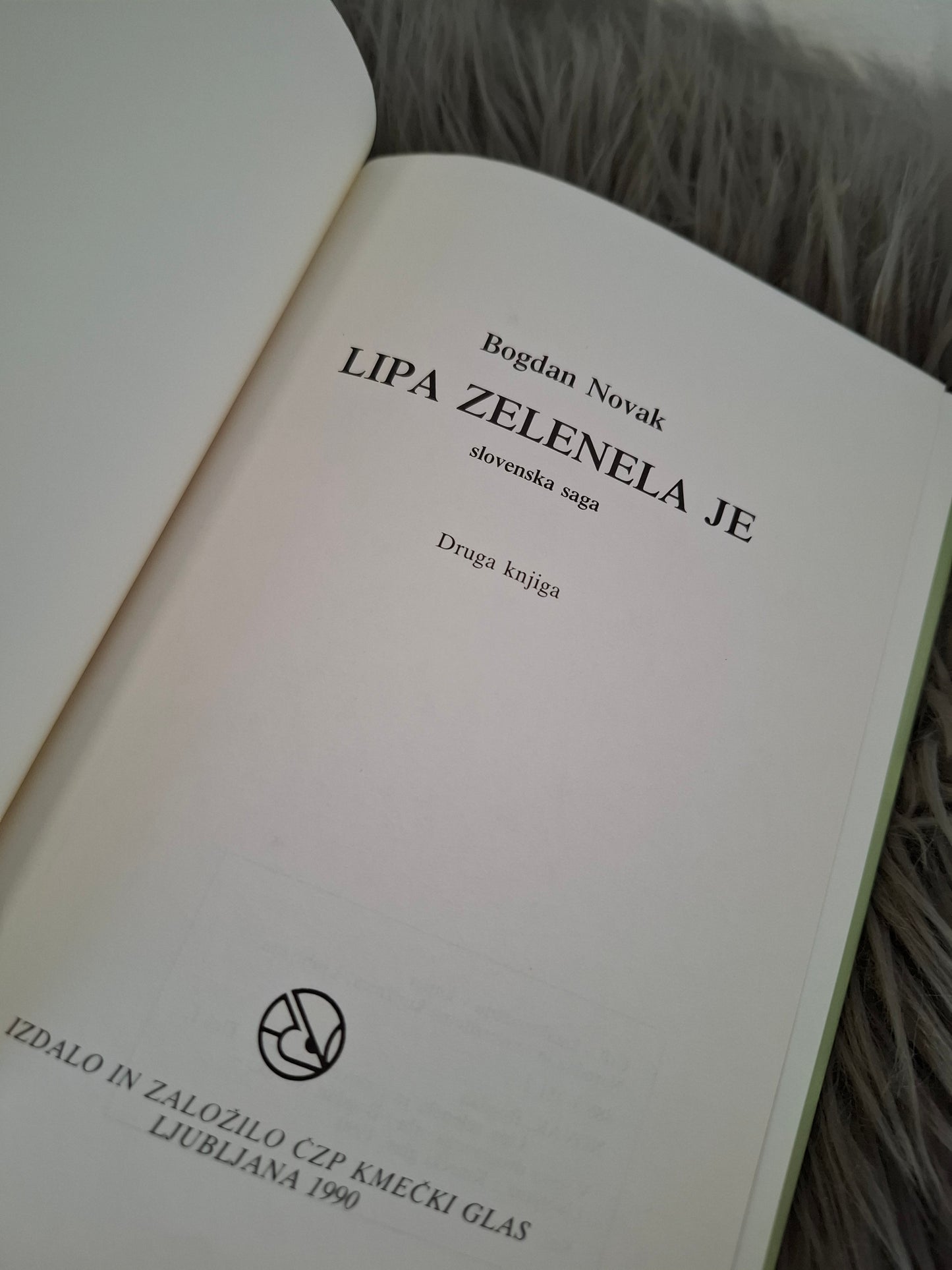 Lipa zelenela je V senci dvoglavega orla 2 Bogdan Novak