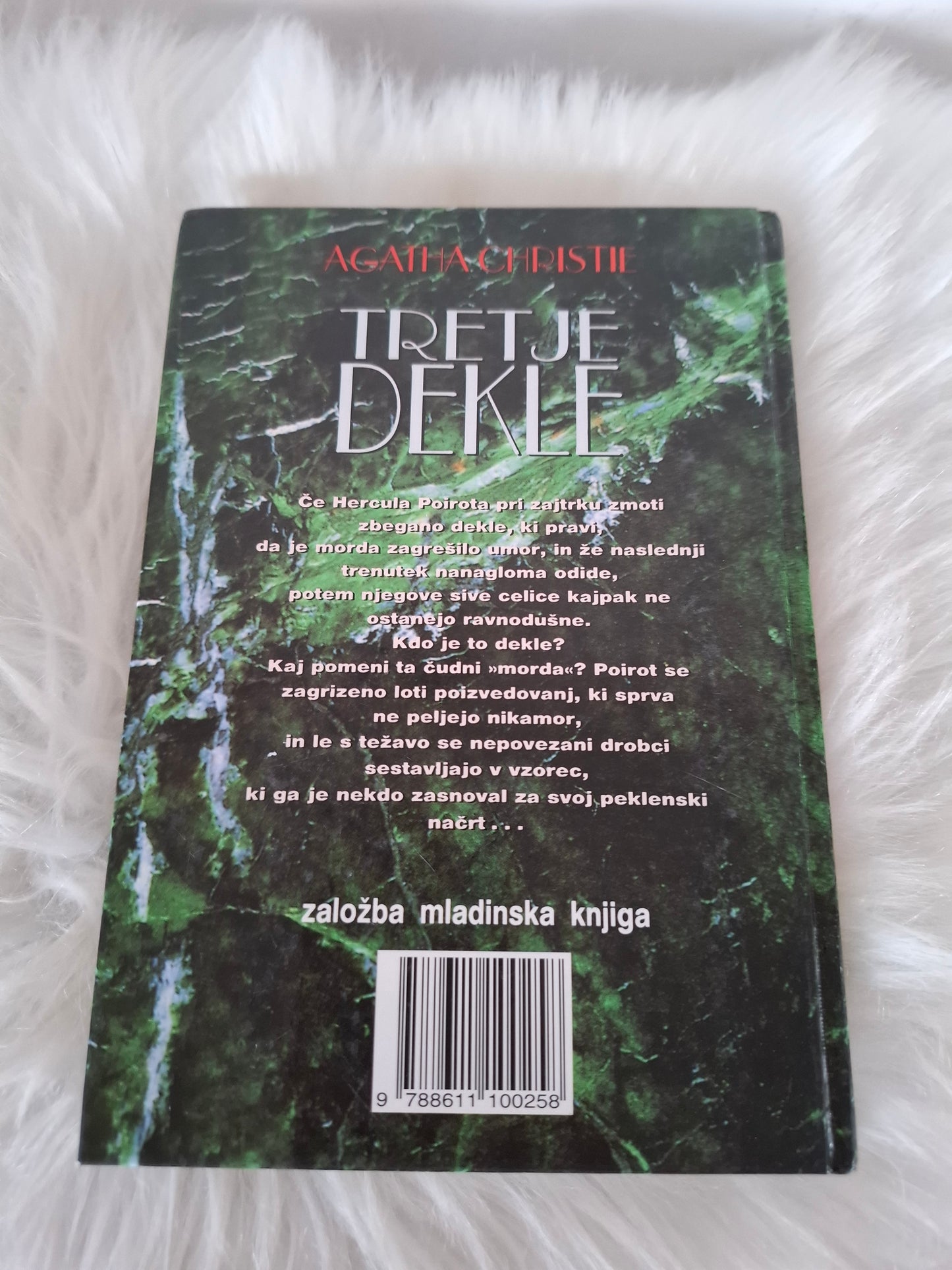 Tretje dekle Agatha Christie