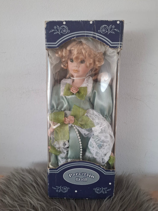 Porcelanasta punčka