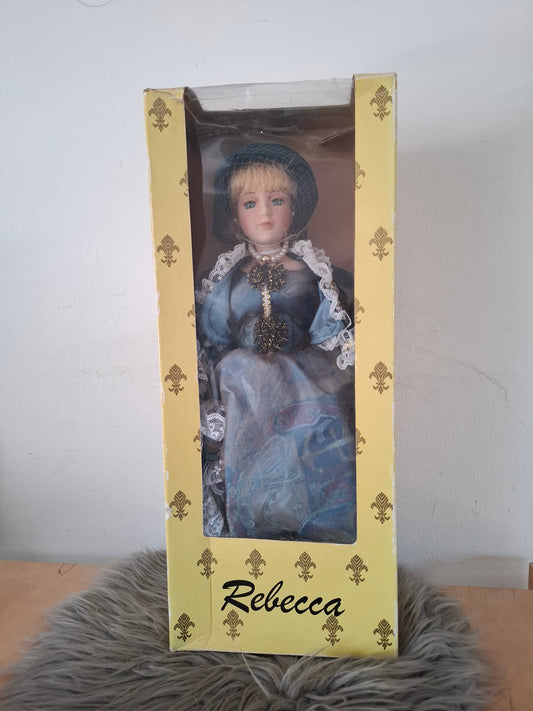 Keramična punčka Rebecca
