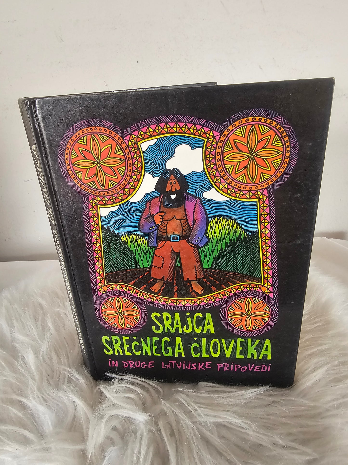 Srajca srečnega človeka in druge latvijske pripovedi Mladinska knjiga