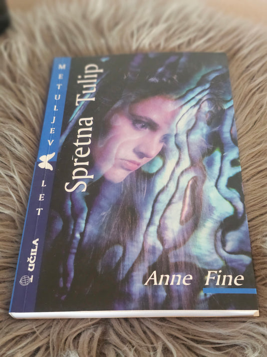 Spretna Tulip Anne Fine