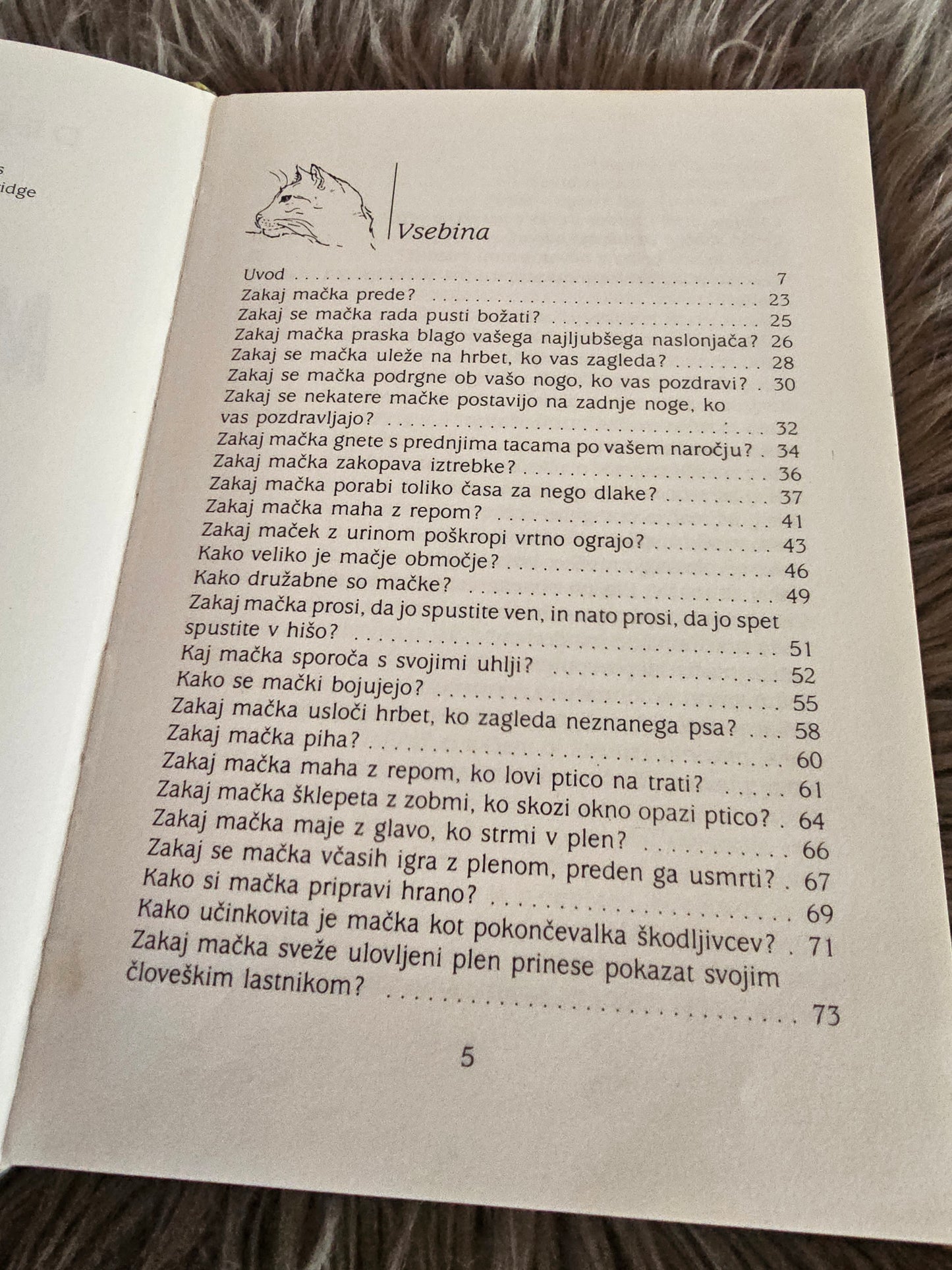 Zakaj mačka prede Desmond Morris