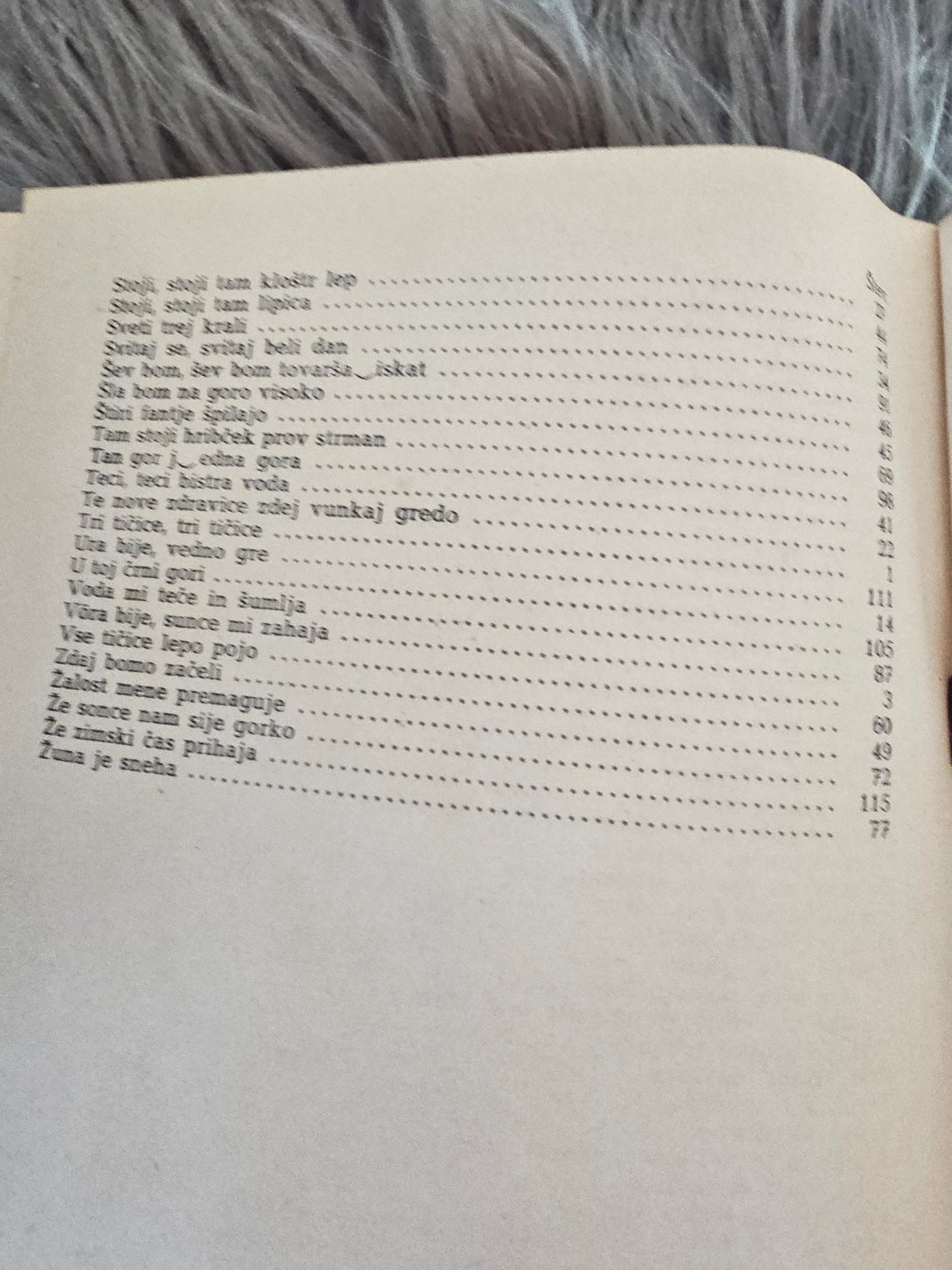 Slovenska pesmarica Luka Kramolc Zmaga Kumer Matija Tomc