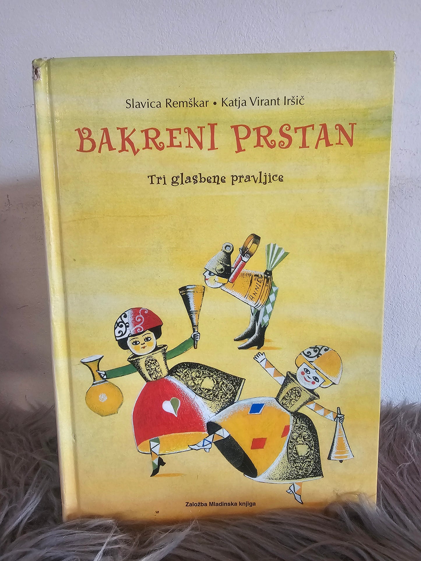 Bakreni prstan Slavica Remškar Katja Virant Iršič