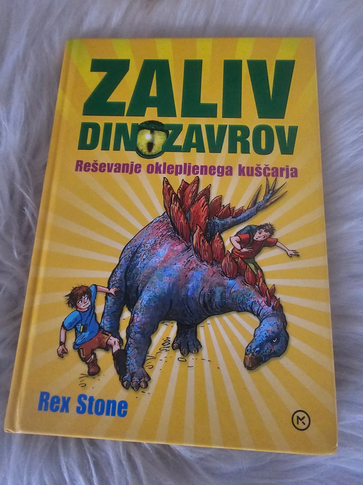 Zaliv dinozavrov Reševanje oklepljenega kuščarja Rex Stone