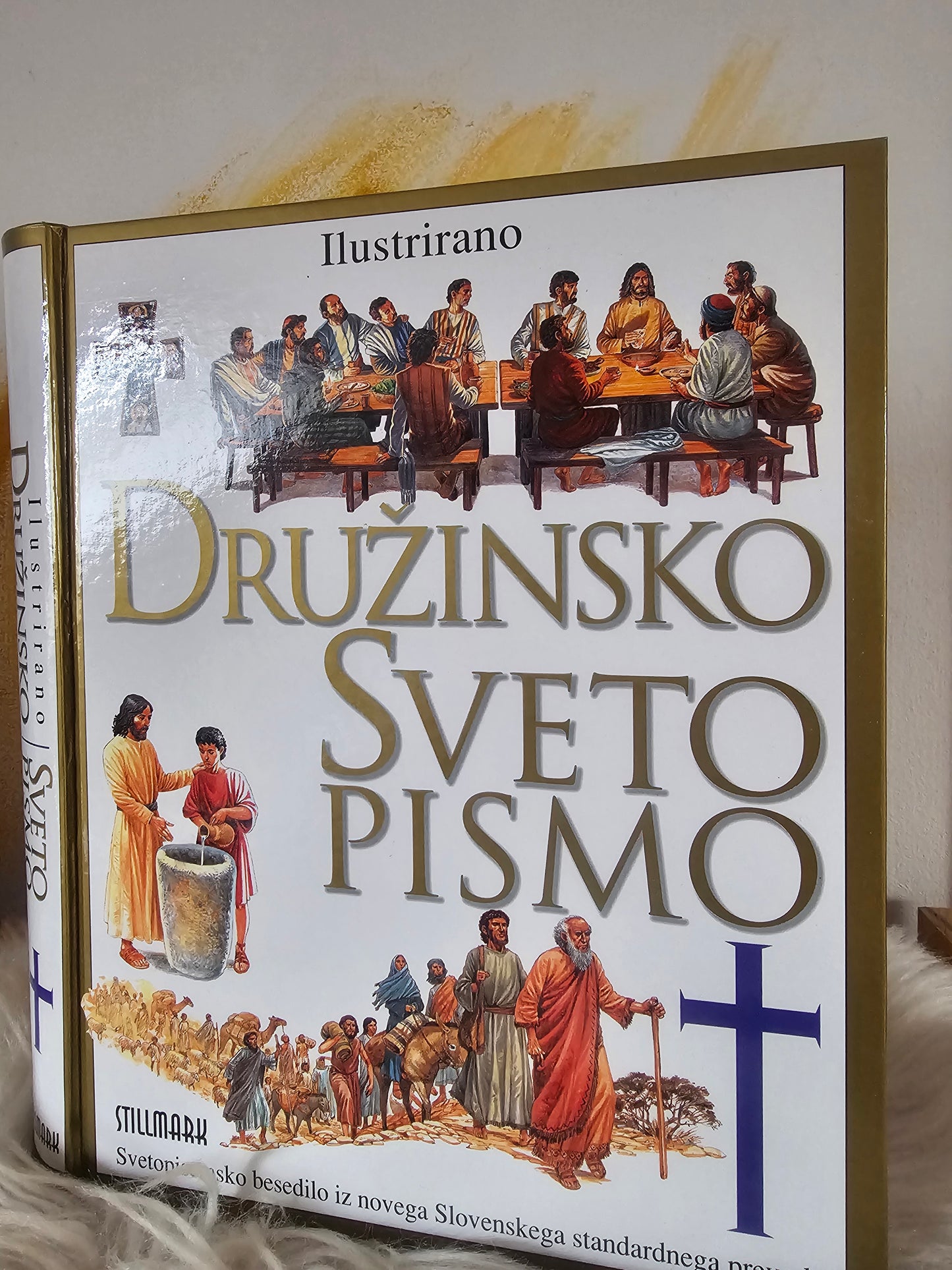 Ilustrirano družinsko sveto pismo Stillmark