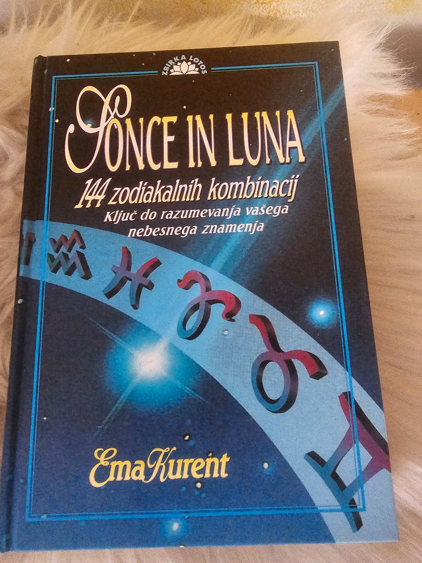 Sonce in luna Ema Kurent