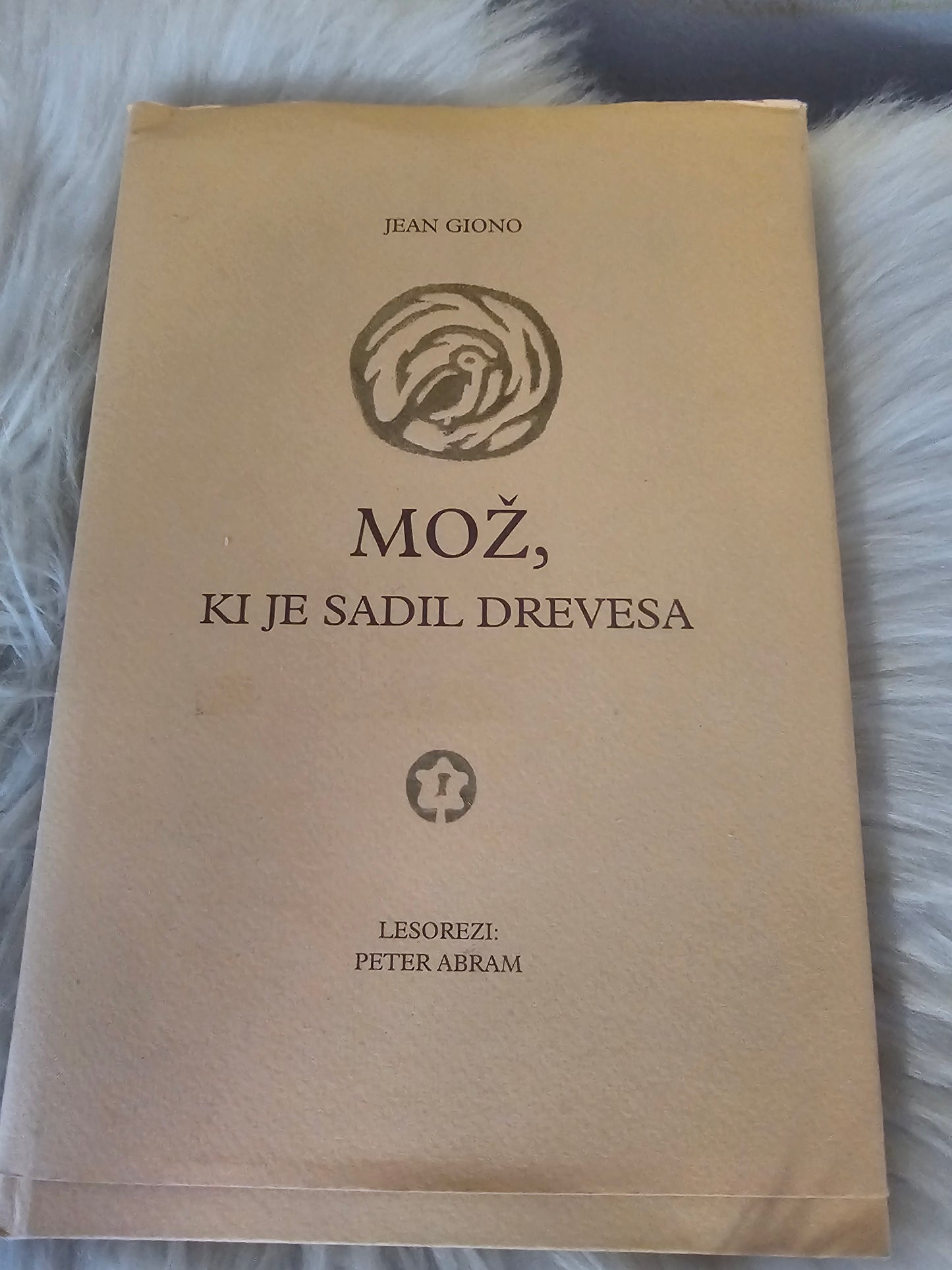 Mož, ki je sadi drevesa Jean Giono