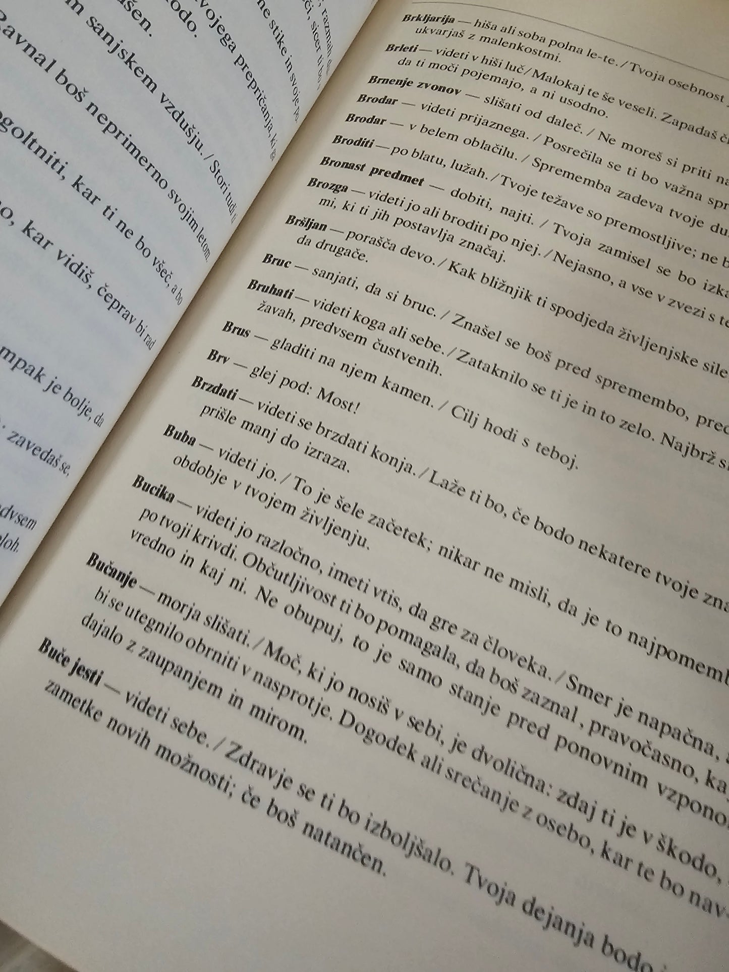 Sanjska knjigs Irving Harom