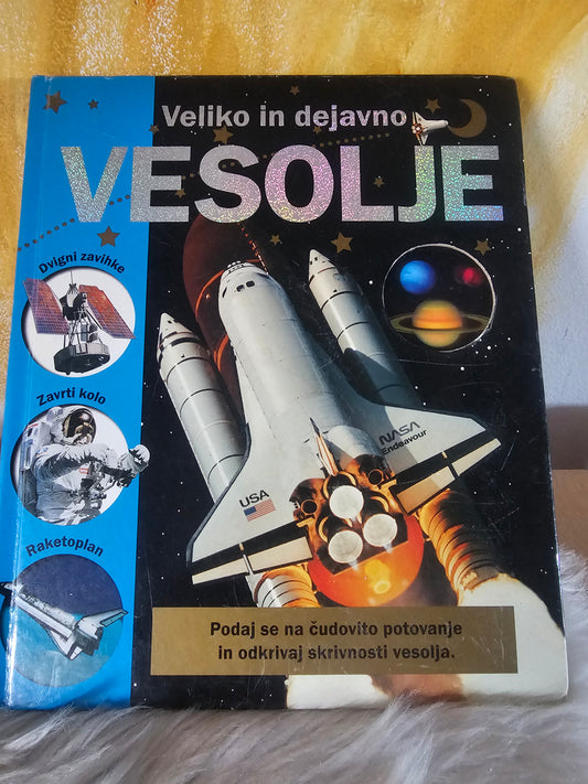 Vesolje veliko in dejavno Učila