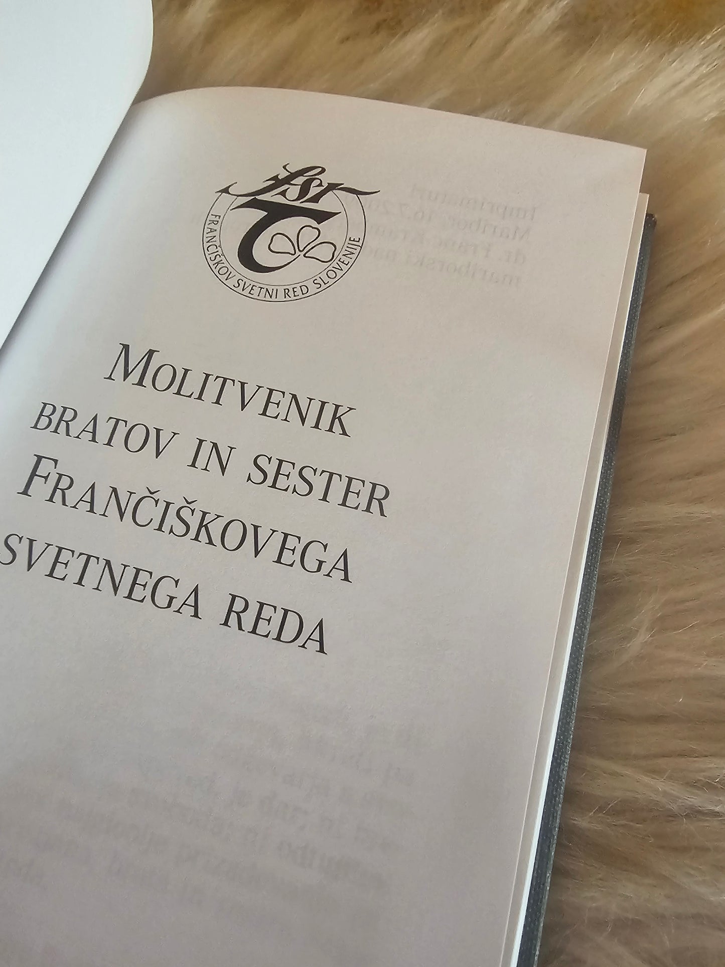 Molitvenik bratov in sester  Frančiškovega svetnega reda brat Frančišek