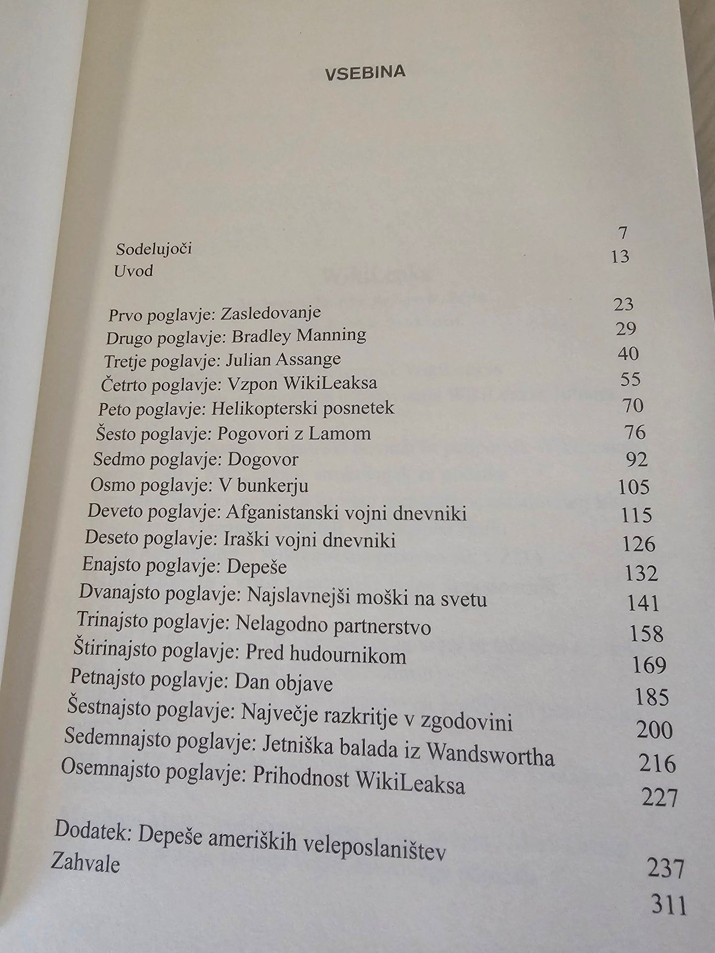 Wiki Leaks Julian Assaange in vojna za svobodo informacij David Leigh Luke Harding