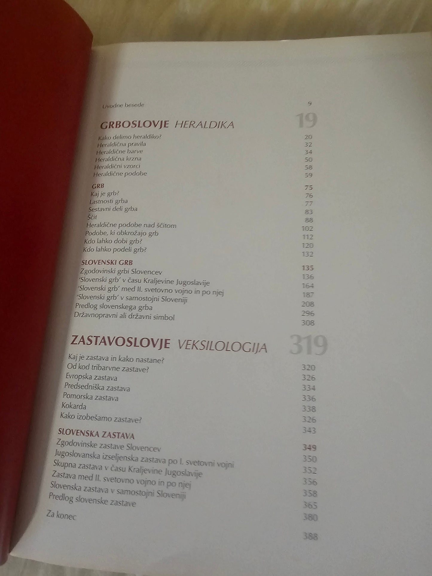 Slovenska grb in zastava Zmago Jelinčič Plemeniti