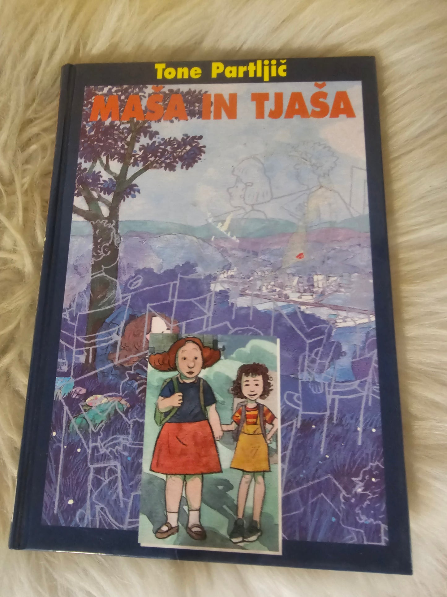 Maša in Tjaša Tone Partljič