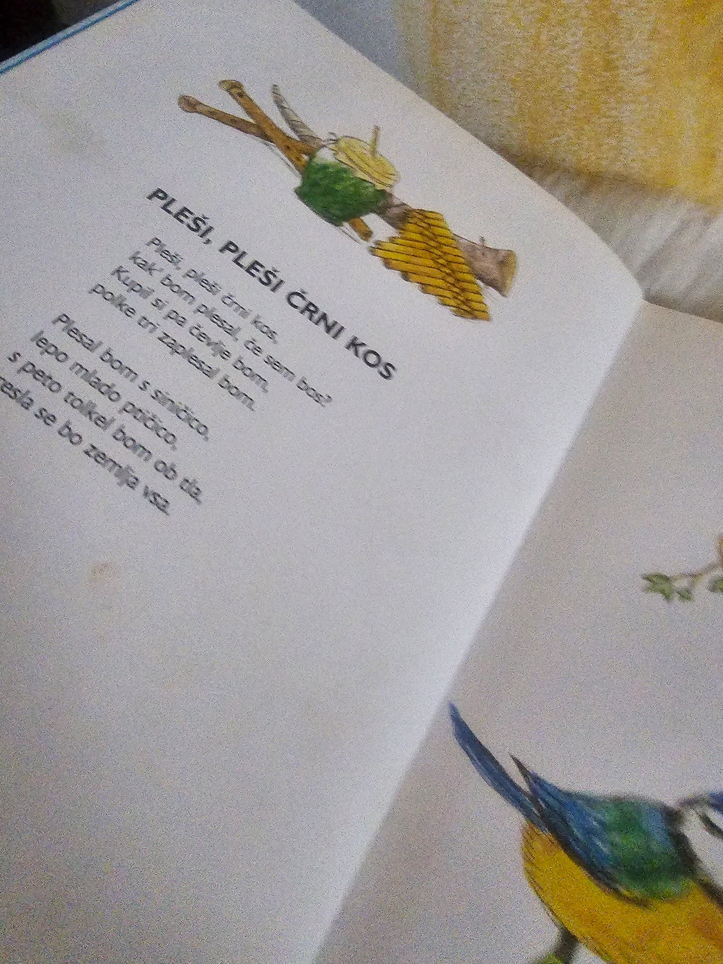 Barčica slovenske ljudske pesmi za otroke Erimas