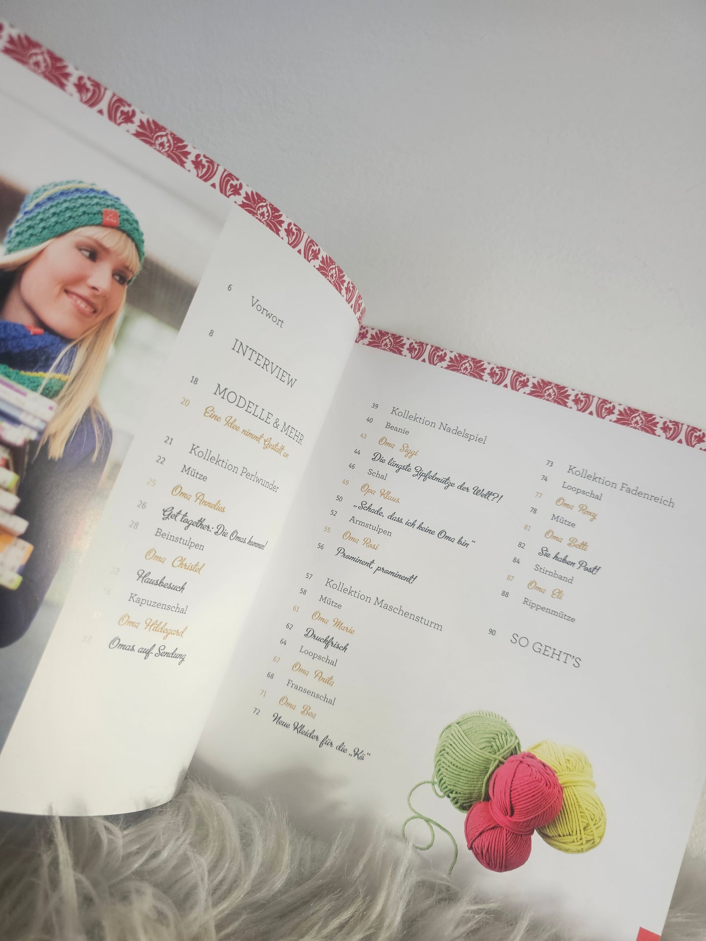 Das My Oma Strickbuch več avtorjev.