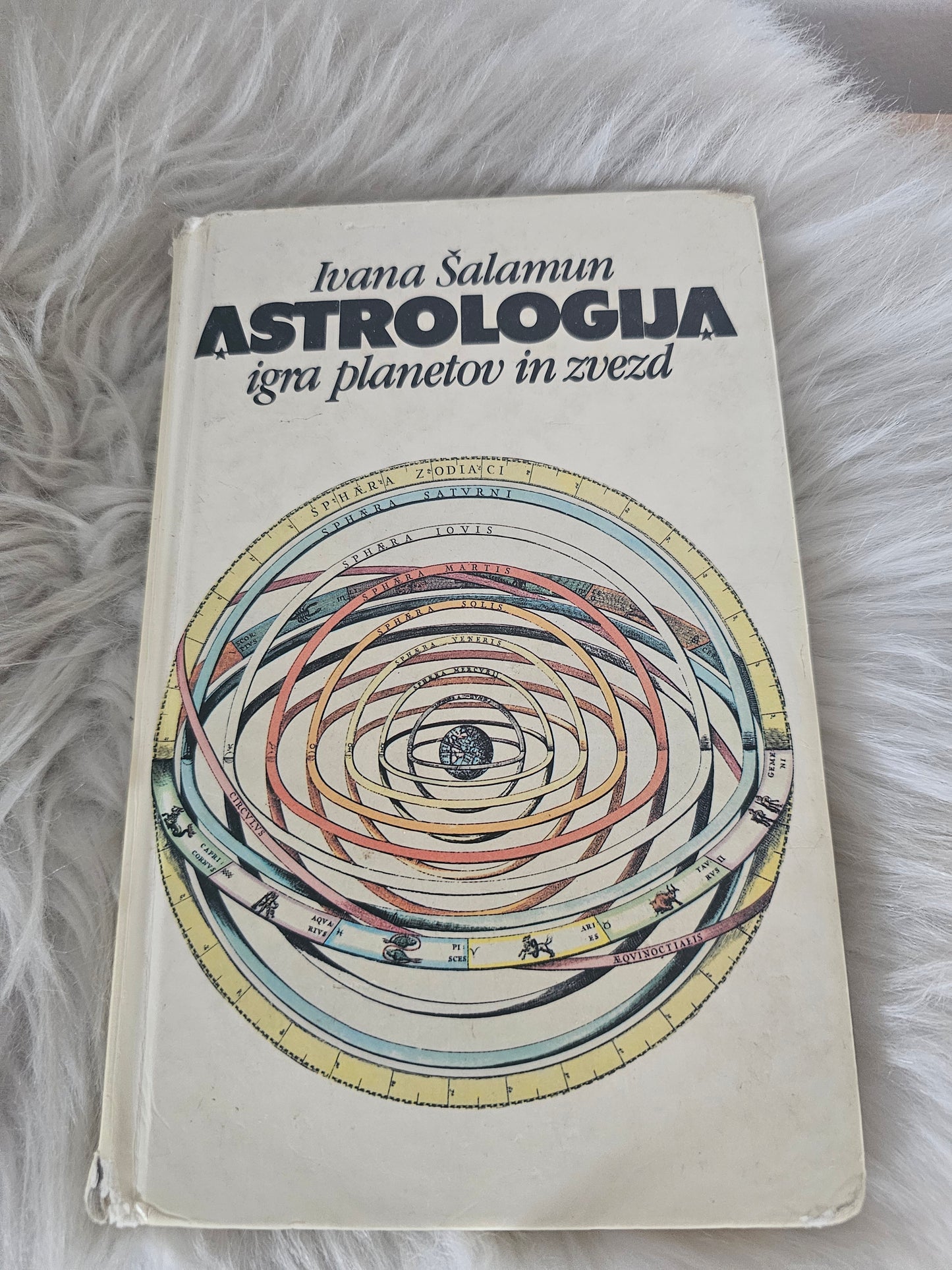 Astrologija Ivana Šalamun