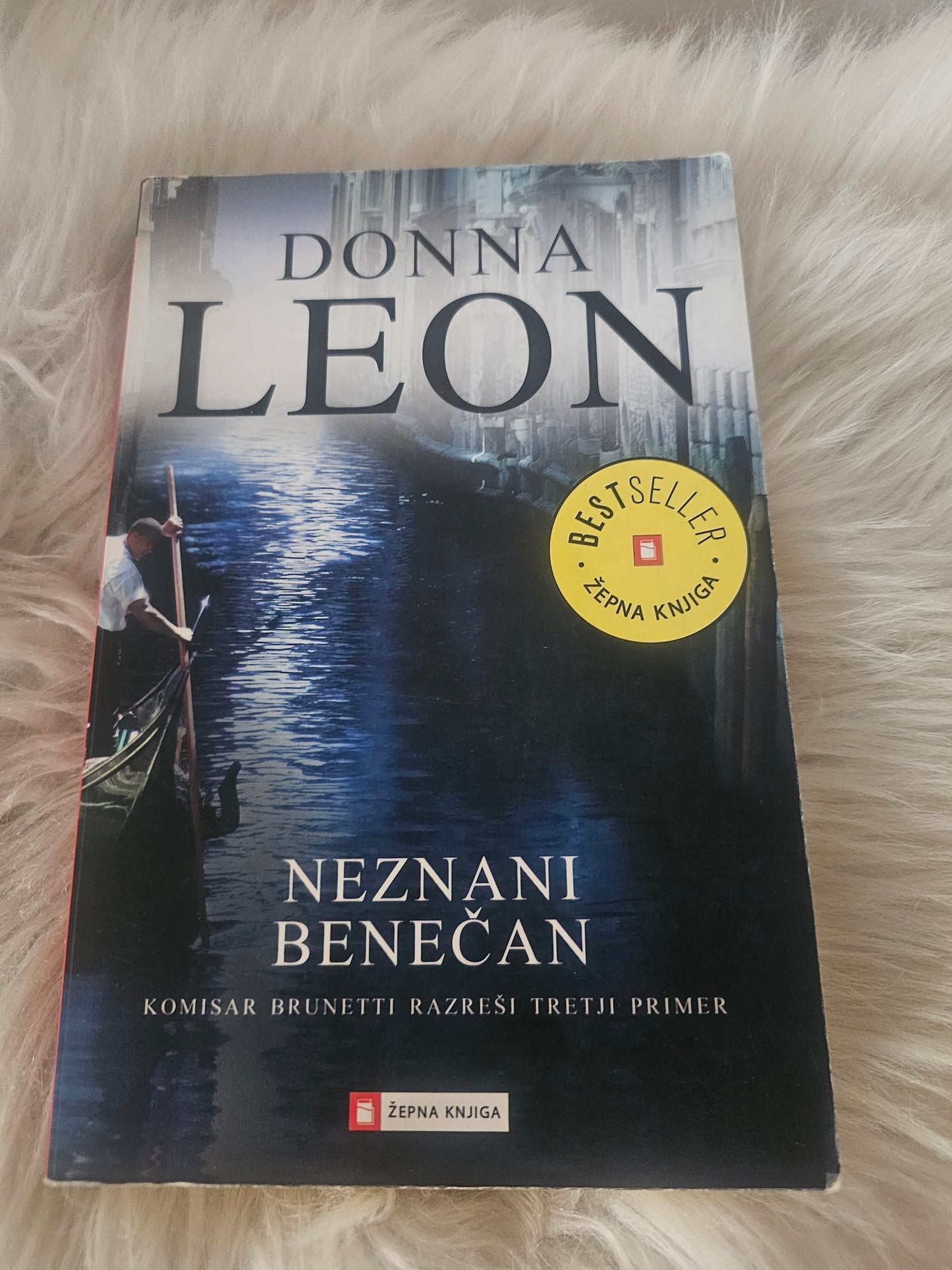 Neznani benečani Donna Leon