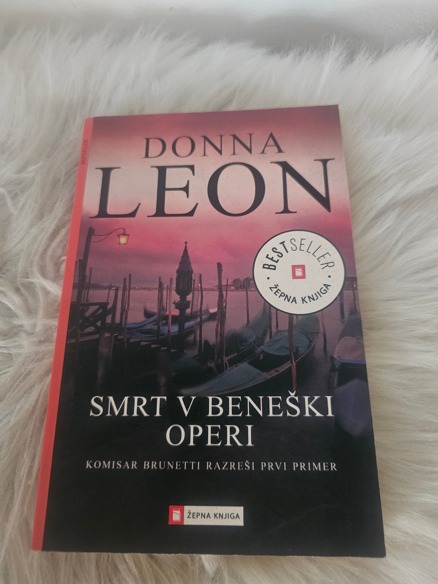 Smrt v beneški operi Donna Leon