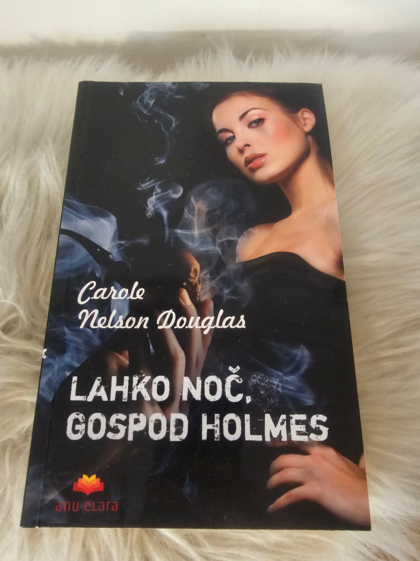 Lahko noč gospod Holmes Carole Nelson Douglas