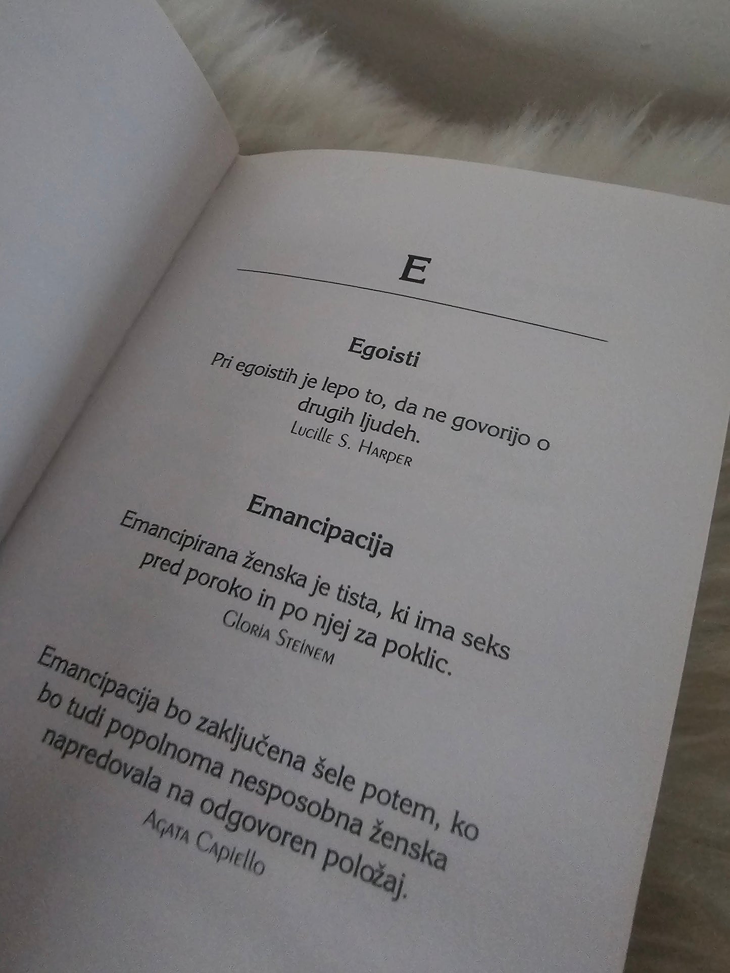 Slovar predrznih deklet več avtorjev