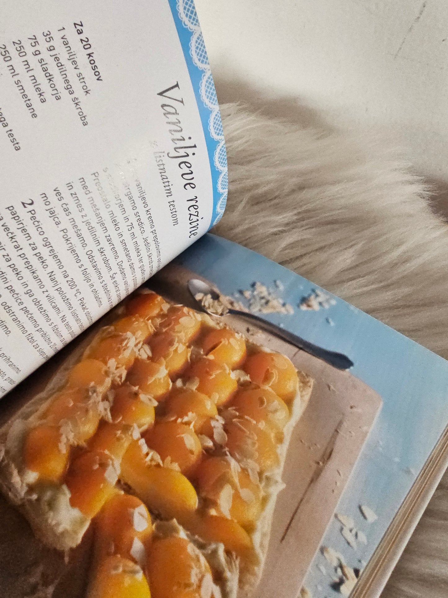 Sladice po francosko več avtorjev