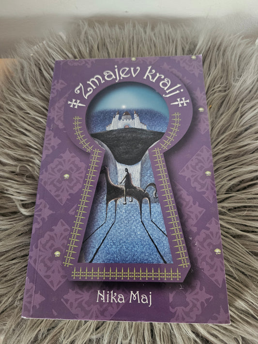 Zmajev kralj Nika Maj