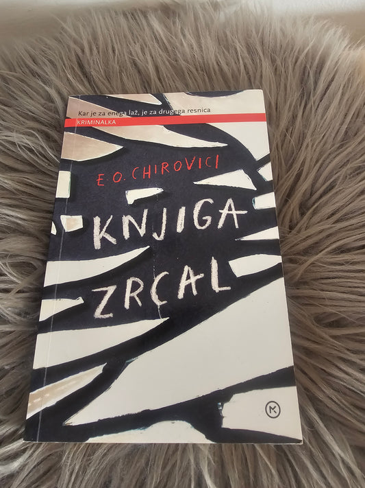 Knjiga zrcal E. O. Chirovici