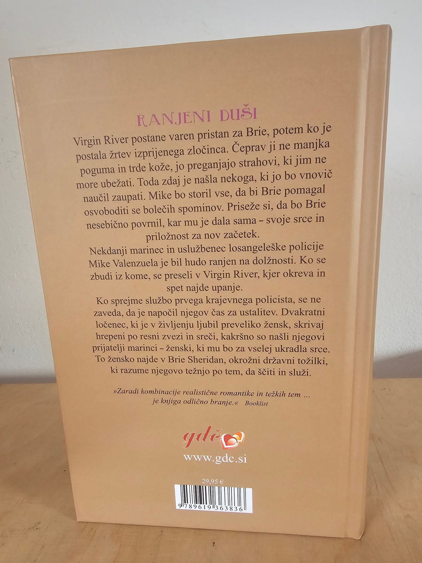 Ranjeni duši Robyn Carr