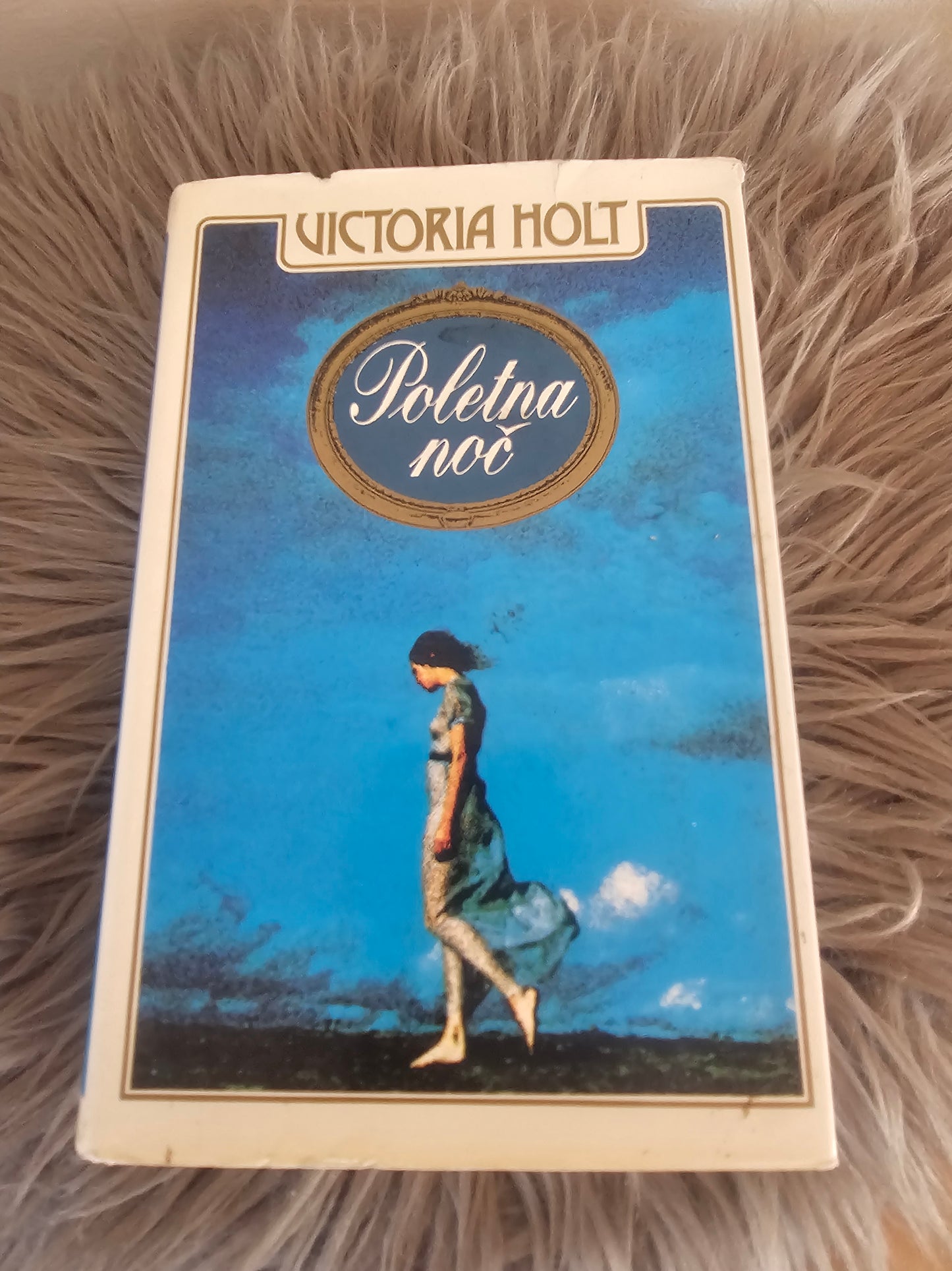 Poletna noč Victoria Holt