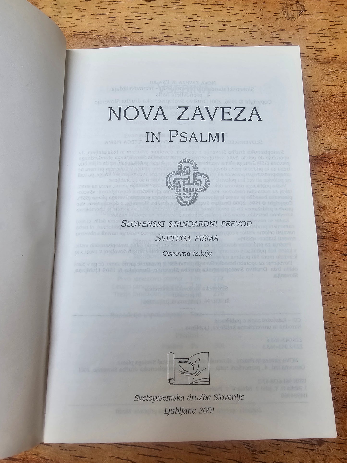 Nova zaveza in psalmi Sveto pismo Društvo Svetopisemska družba