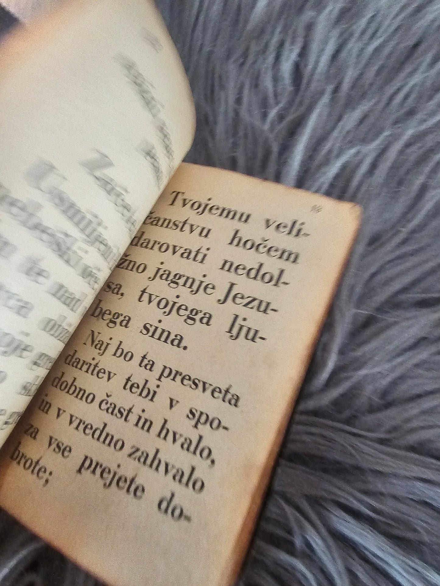 Večer življenje molitvenik založil Anton Sfiligoj