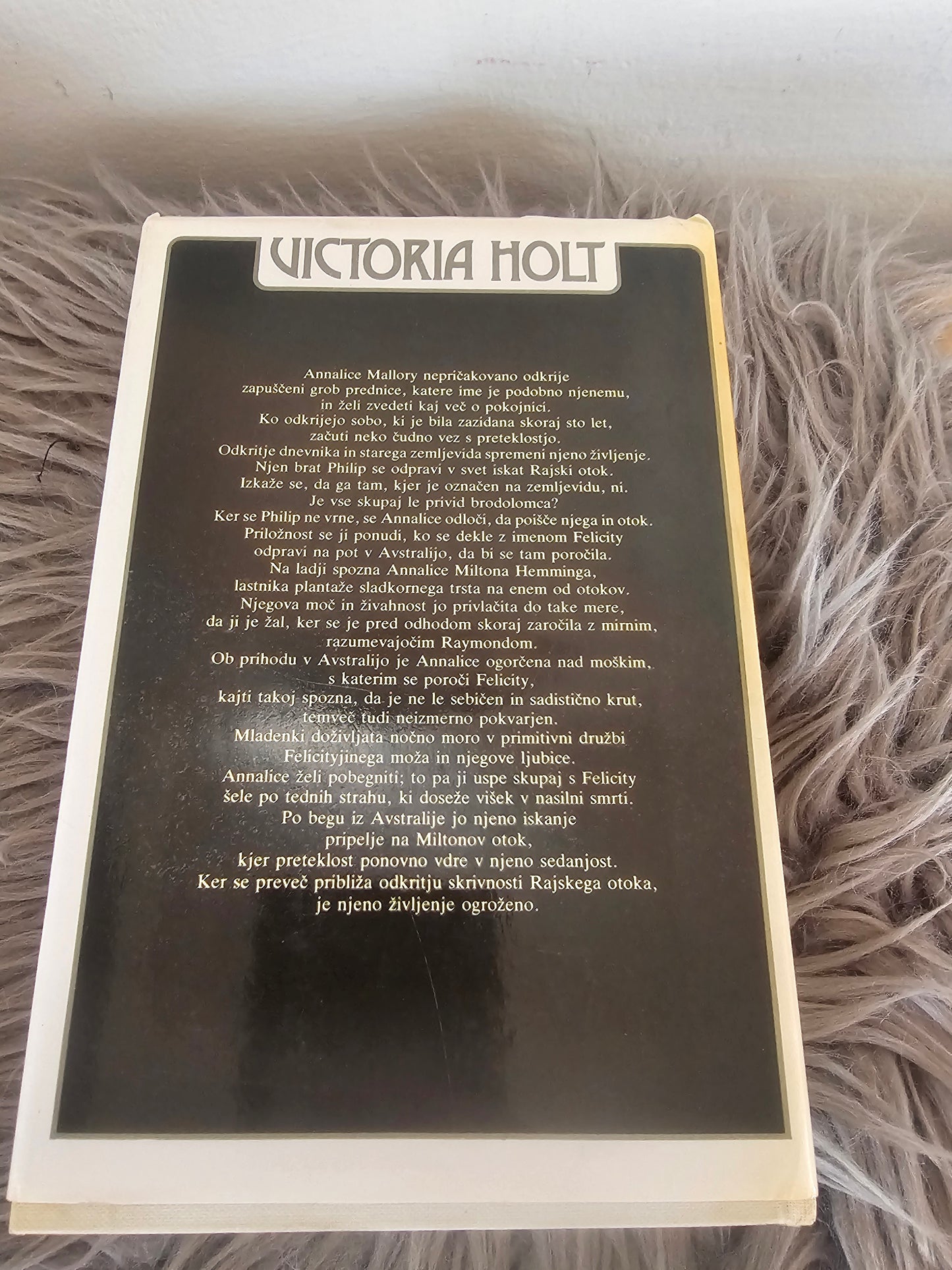 Rajski otok Victoria Holt
