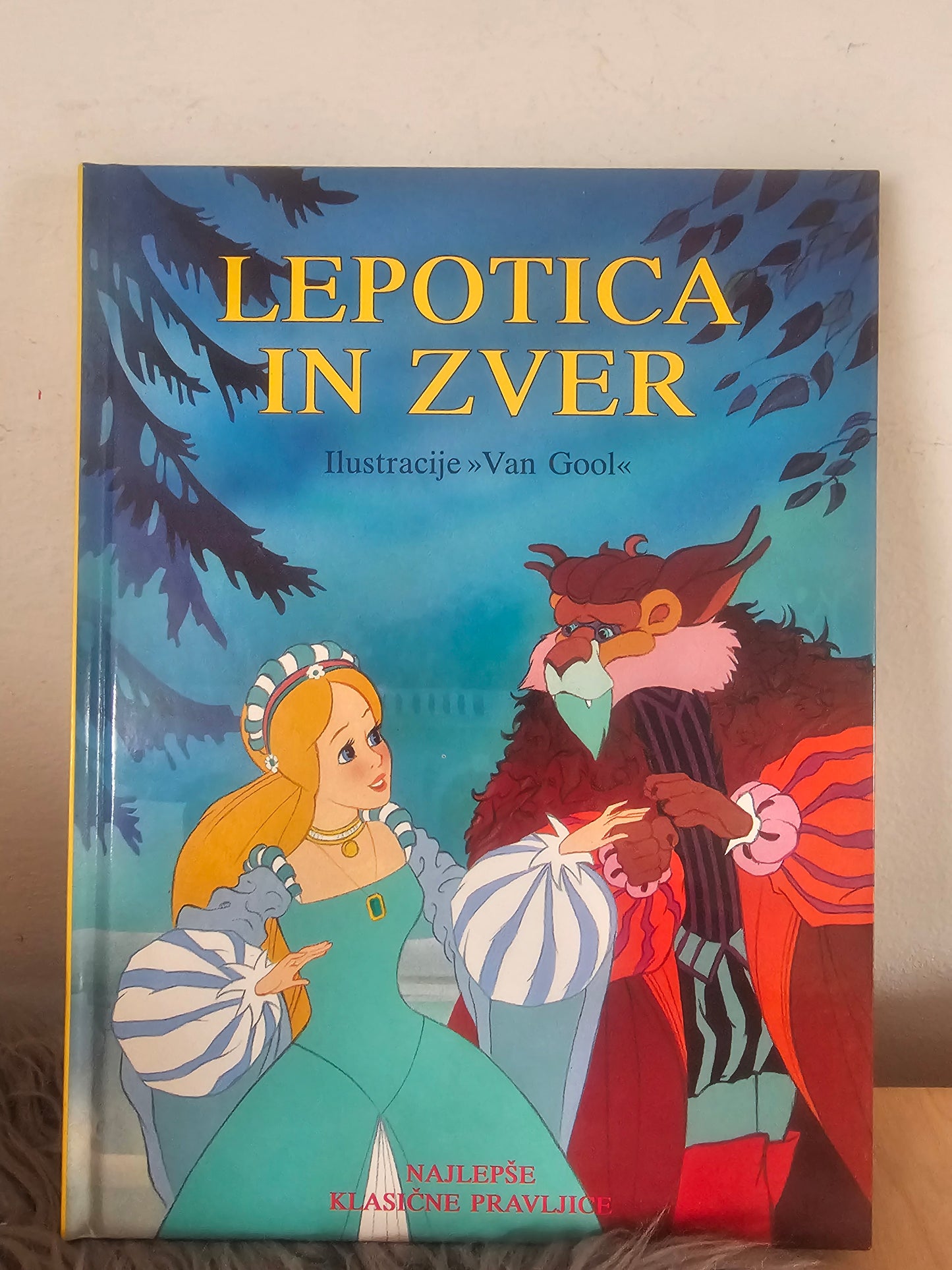 Lepotica in zver Najlepše klasične pravljice iz zbirke Bambi