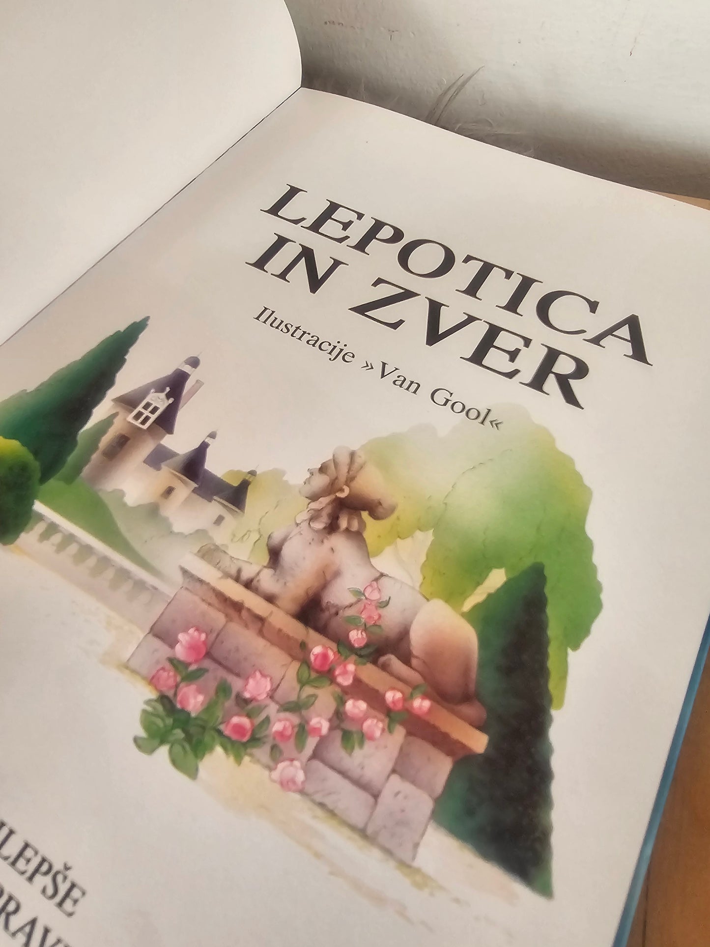 Lepotica in zver Najlepše klasične pravljice iz zbirke Bambi