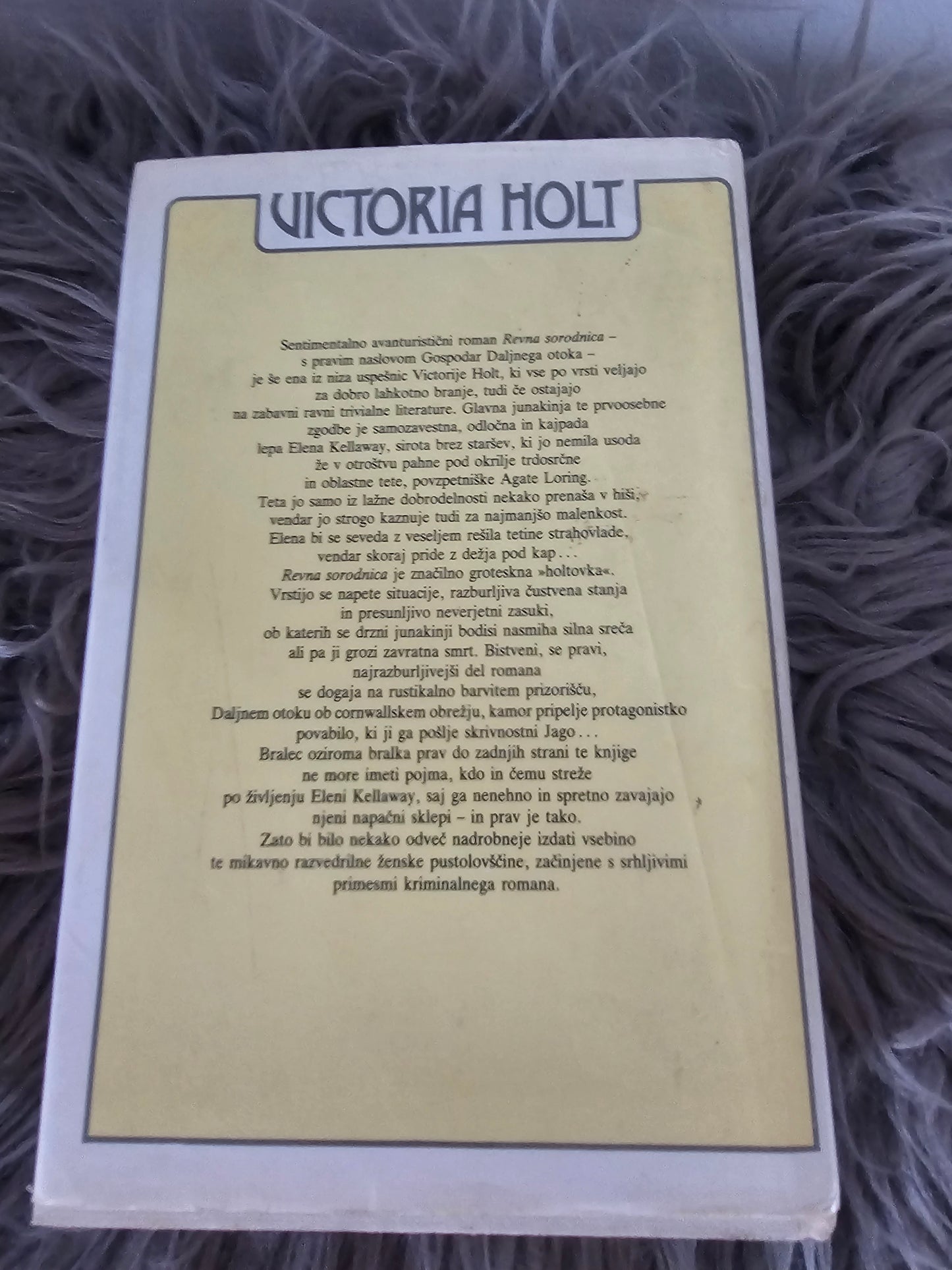 Revna sorodnica Victoria Holt