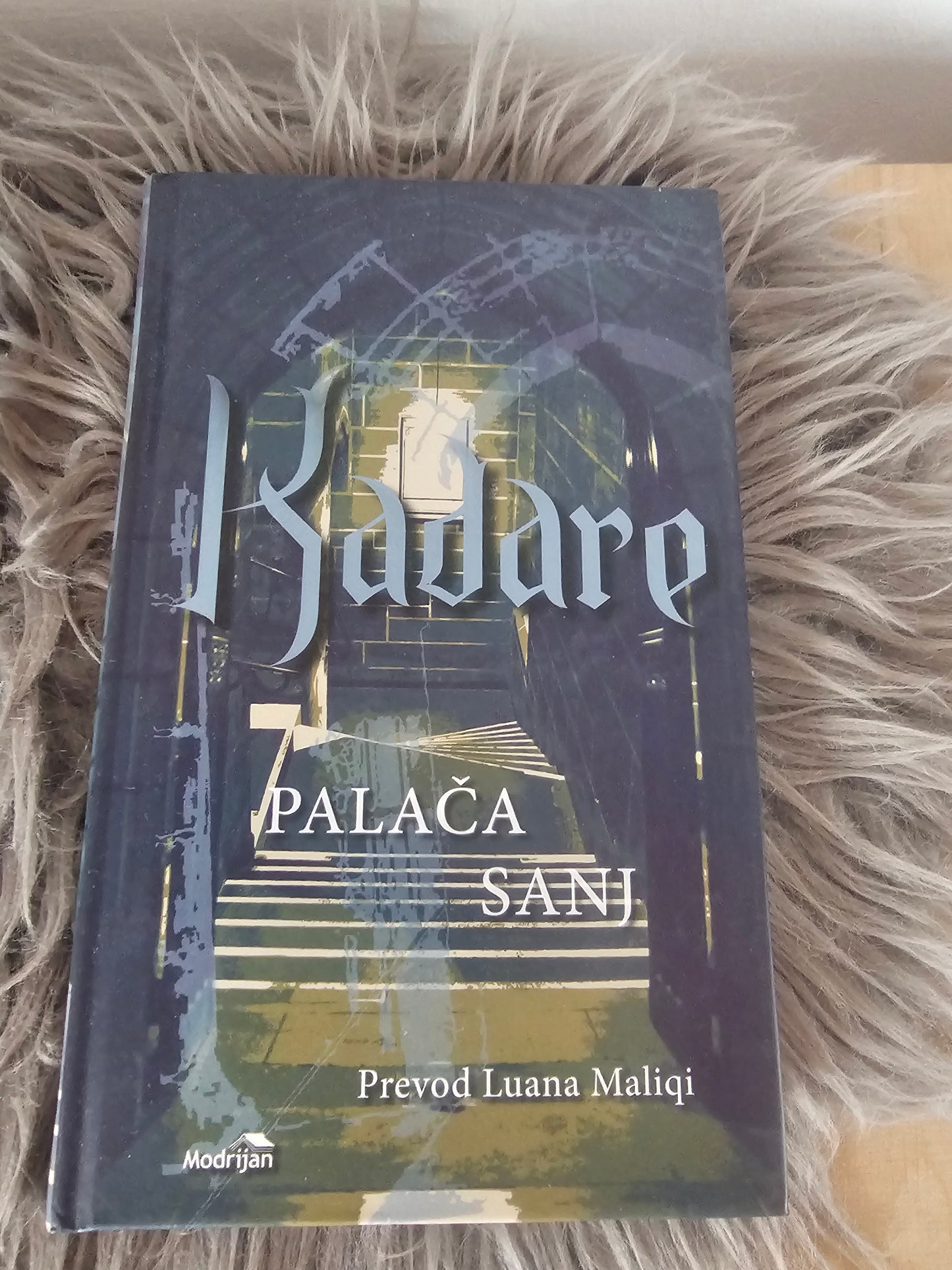 Palača sanj Ismail Kadare